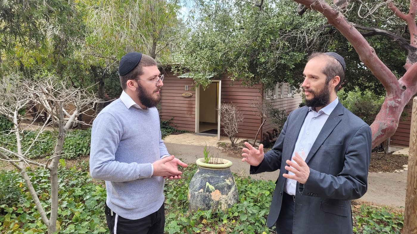 הרב בוקעיט מנסה לתאר את התחושה, ללא הצלחה יתרה