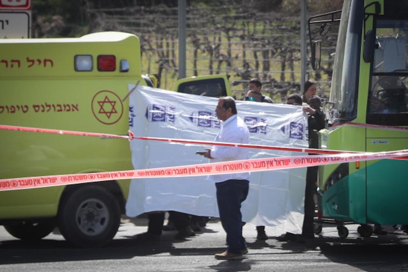 פיגוע באוטובוס: מחבל דקר יהודי עם מברג ונוטרל ע"י נוסע