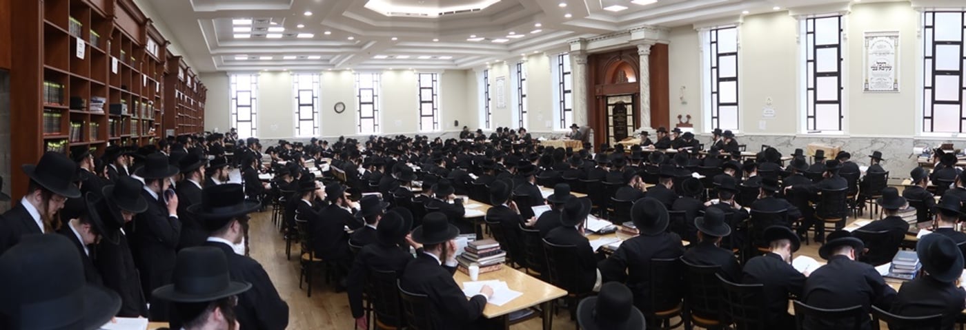 סאטמר: הרבי מסר שיעור תורה לבחורי החסידות