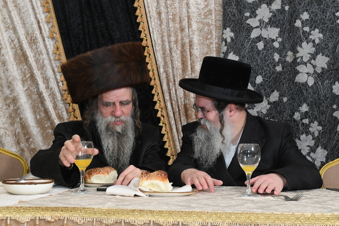 שמחת החתונה בחצרות שאץ - חוסט