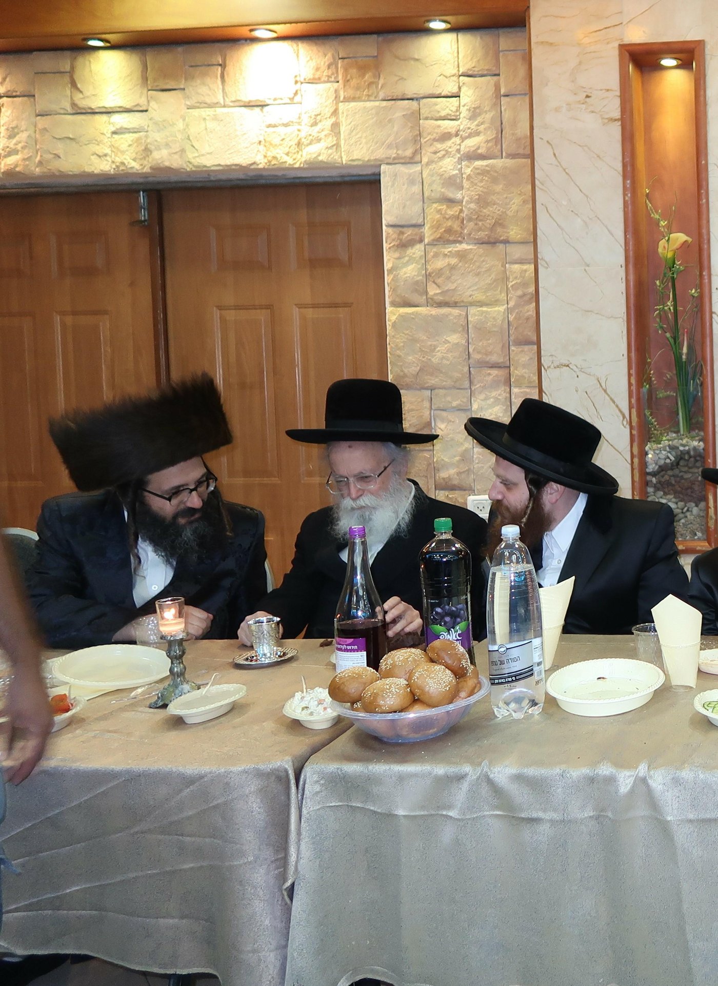תיעוד: בר מצווה לנכד האדמו"ר מטשרנוביל