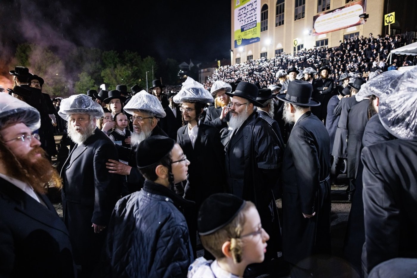 תיעוד ענק: מעמד ההדלקה בחסידות סאטמר