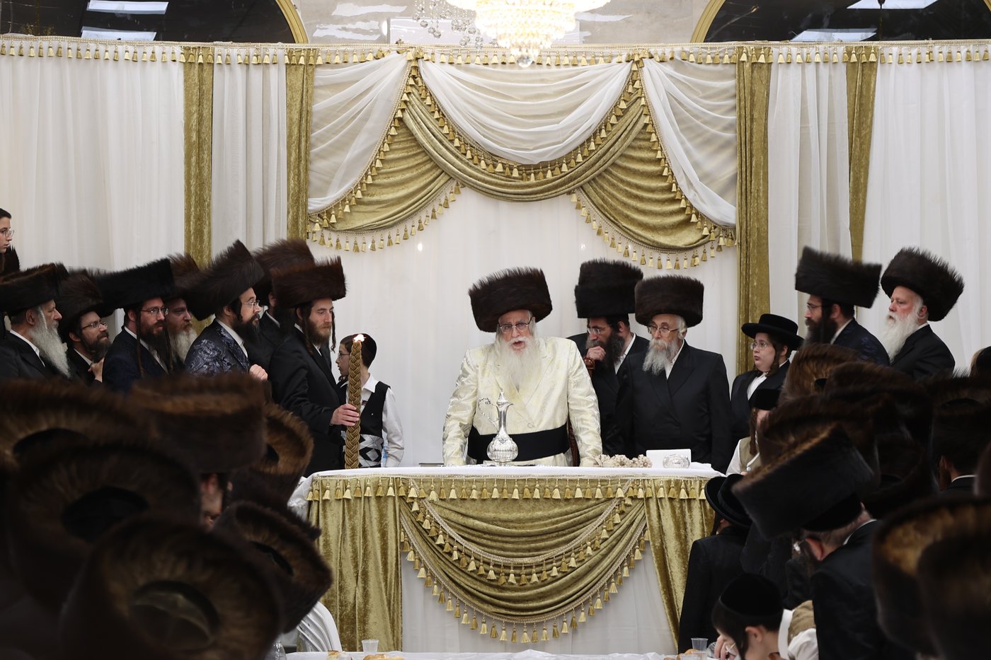 הרבי הכריע: הכהנים יברכו גם בתפילת שחרית