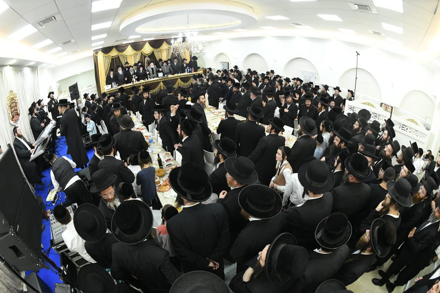 בקרית גת חגגו בר מצווה לבן האדמו"ר