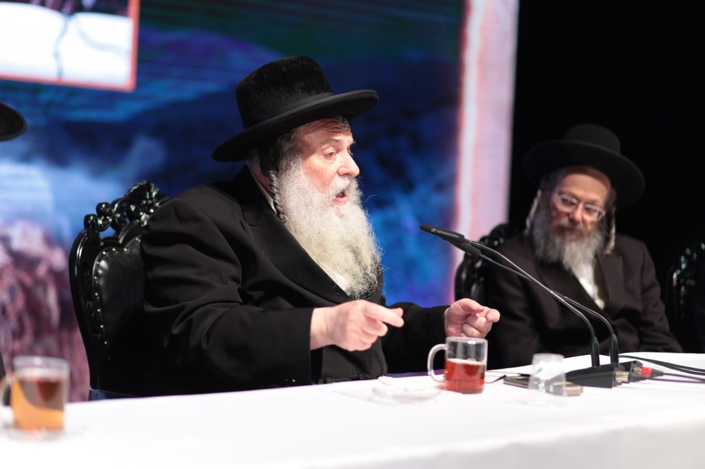 אלפים בכנס ההיסטורי בראשות הגר"ש אלתר