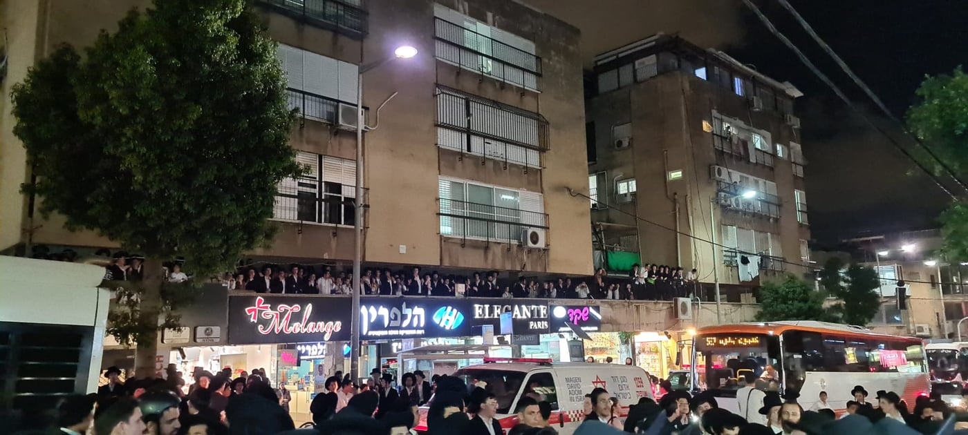 הפגנה אלימה בבני ברק; חמישה נעצרו • צפו