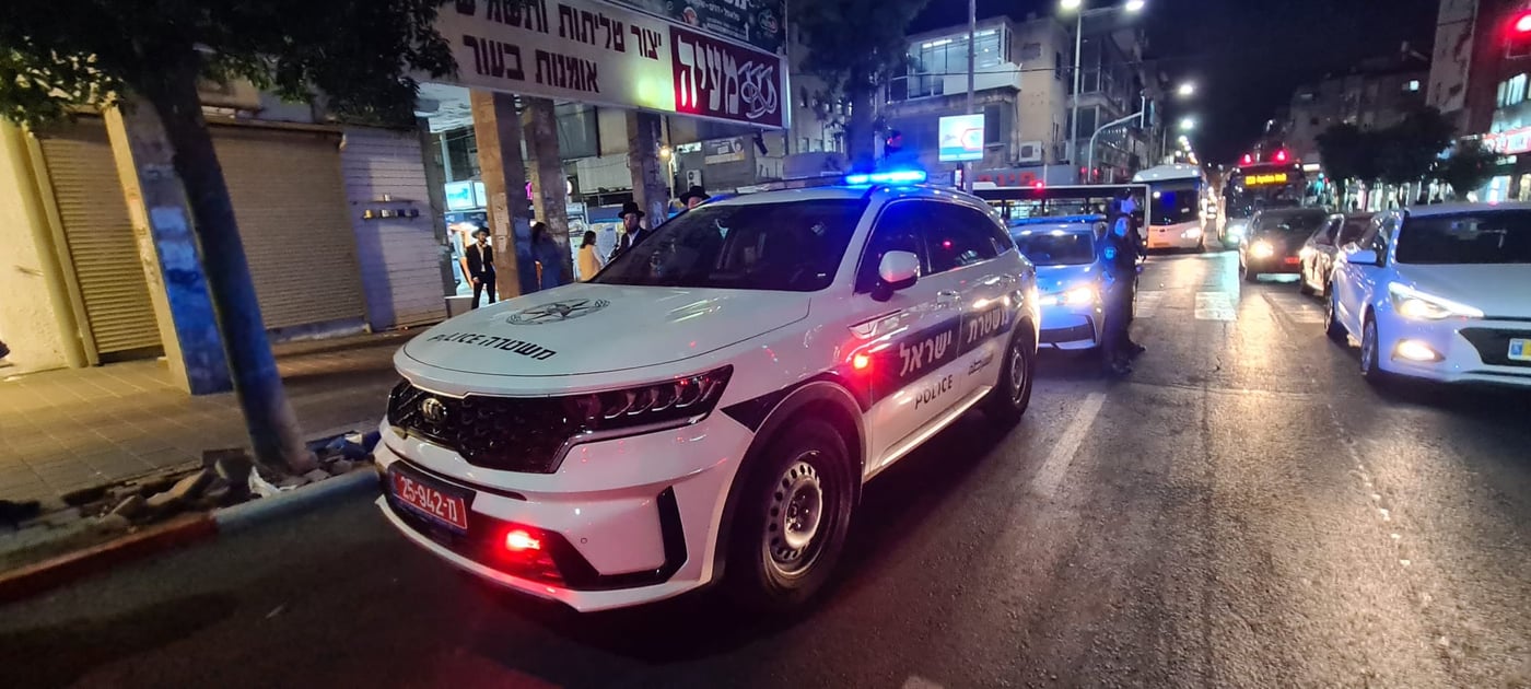 הפגנה אלימה בבני ברק; חמישה נעצרו • צפו