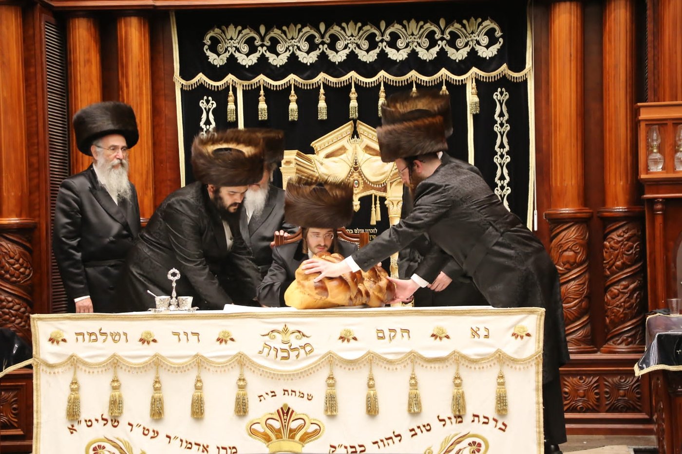 בסאדיגורה חגגו את נישואי אחיו הצעיר של הרבי - מרחוק