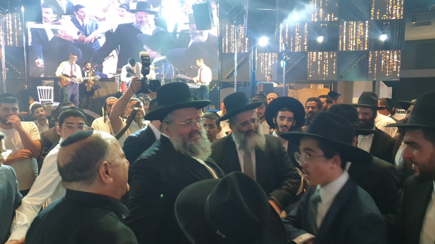 תיעוד מרהיב משמחת בר המצווה לבניו של הגה"צ רבי ישראל אברג'ל