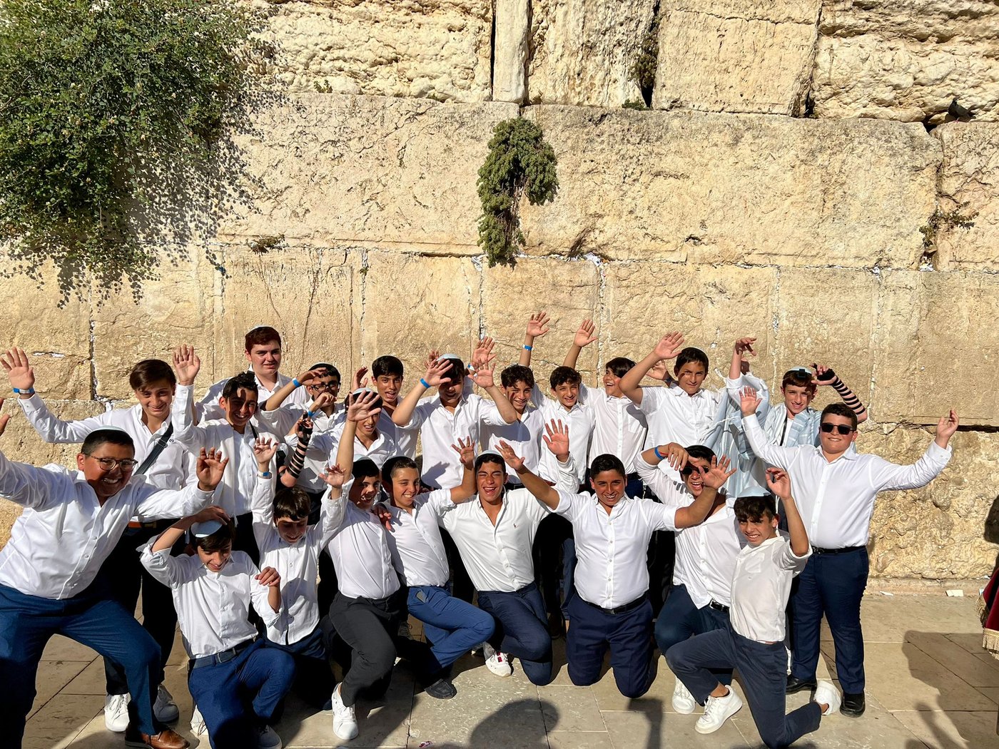300 מ'אנוסי משהד' חגגו בר מצווה בכותל