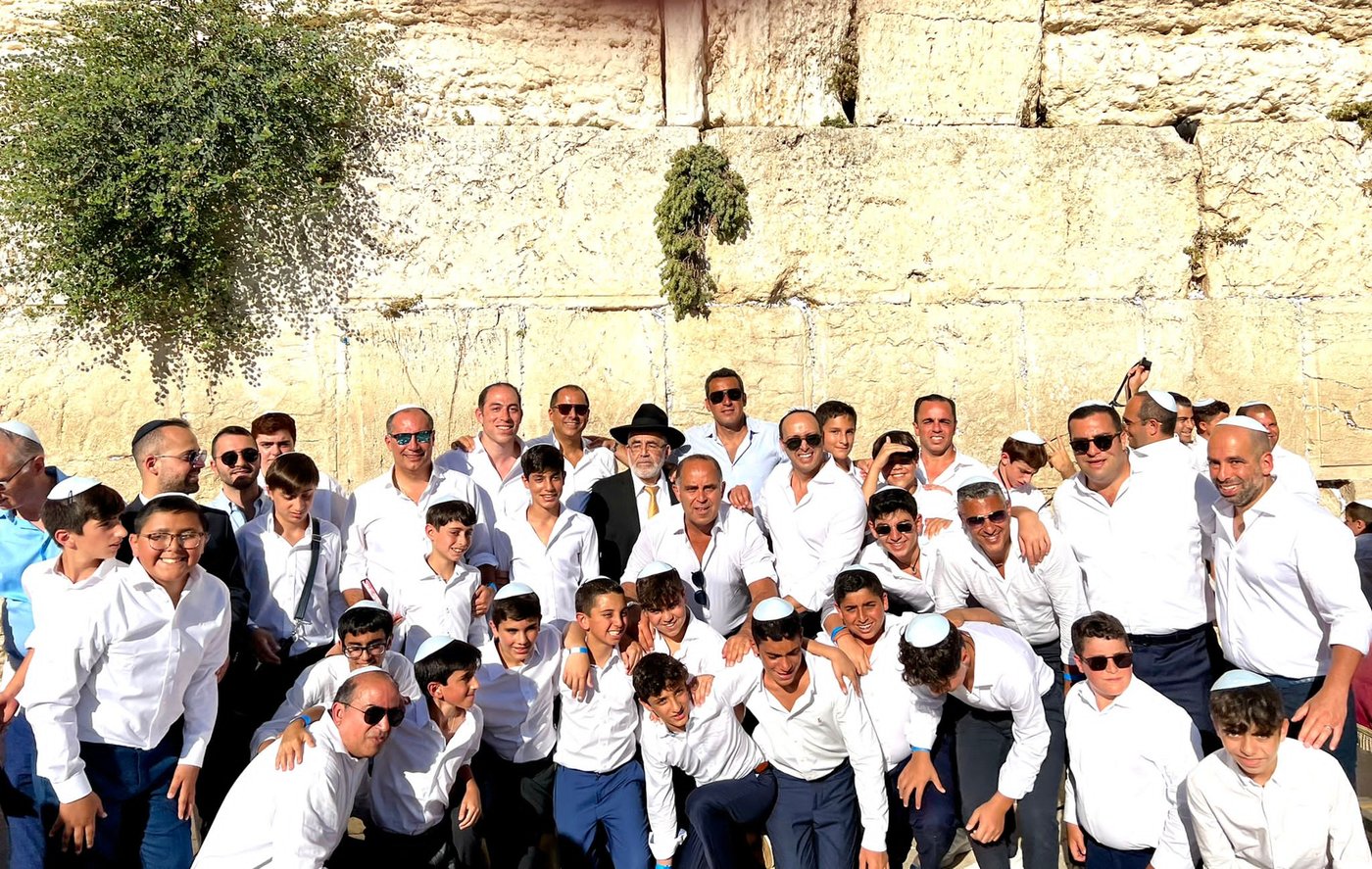 300 מ'אנוסי משהד' חגגו בר מצווה בכותל