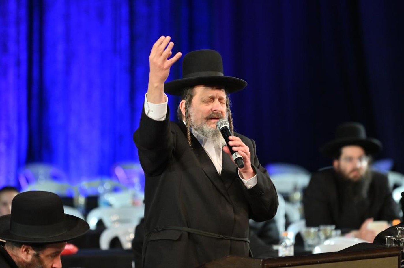 במעמד מיוחד: ילדי גור באשדוד נבחנו על מאות דפי גמרא