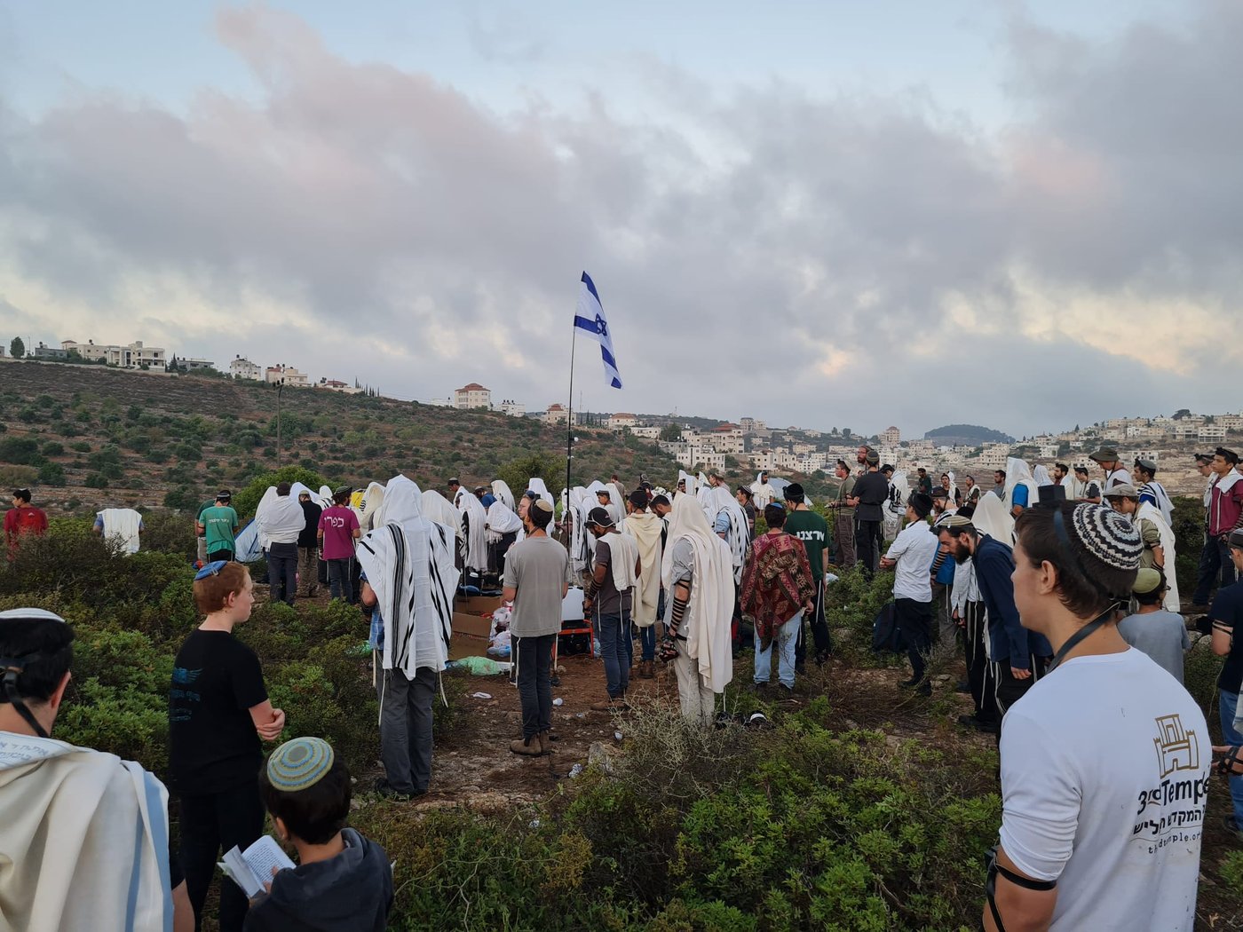 תפילת שחרית בגופנה