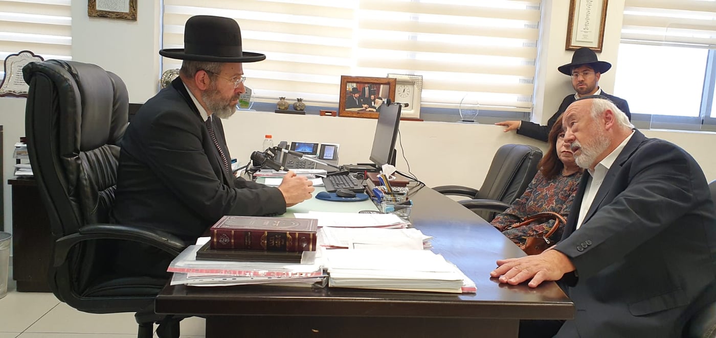 איפה מוישי?! המקובל ערך תיקון ופרץ בבכי