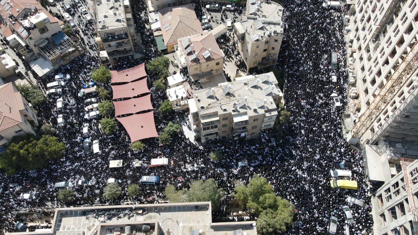 כשרחובות ירושלים השחירו מאדם | תיעוד מהרחפן