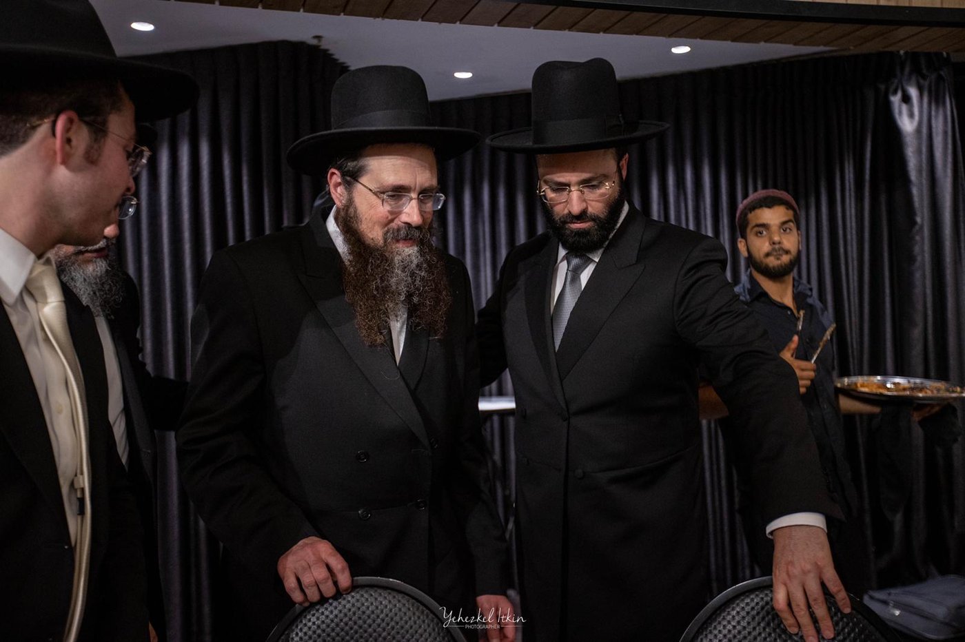 שמחת הנישואין לבן ר"י 'מגדל עוז', הרה"ג יחזקאל אתרוג • תיעוד