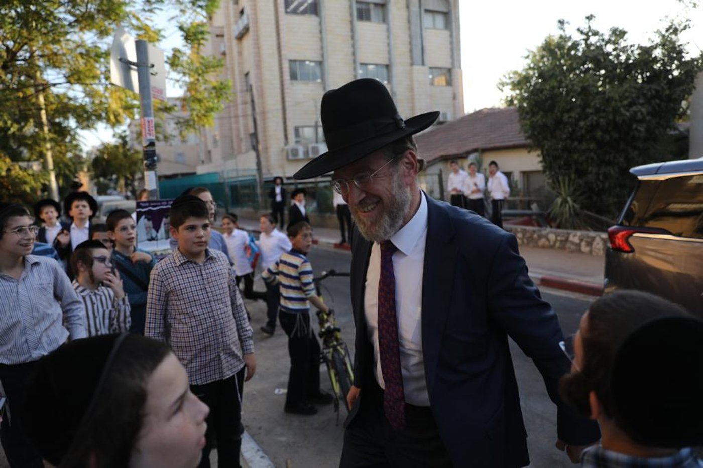 פינדרוס מגיע לכינוס