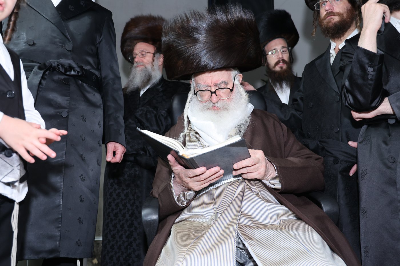 תיעוד: שמחת החתונה לנין האדמו"ר ממשכנות הרועים