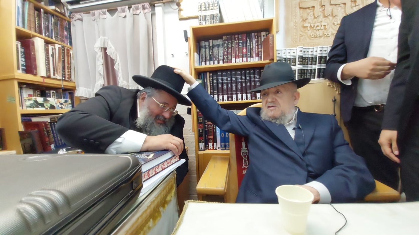 תיעוד: הגר"מ מאזוז במסע חיזוק בדרום הארץ