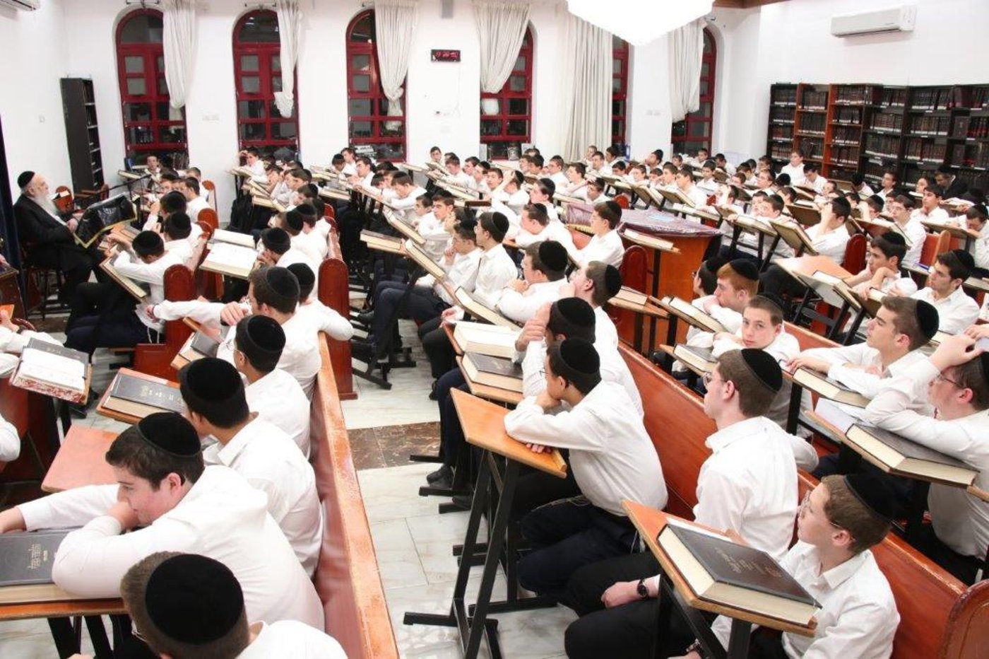 ראש ישיבת 'סורוצקין' ערך "מסע תשובה" בביתר עילית