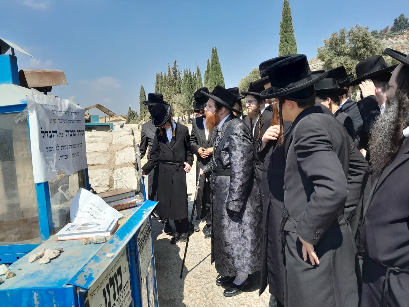 הכנה ליום הדין: הרבי ממיאלען התפלל בקברי צדיקים
