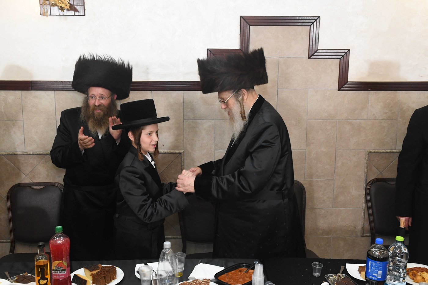 בר מצווה לנכד אב"ד זוועהיל והרבי מקאמרנא