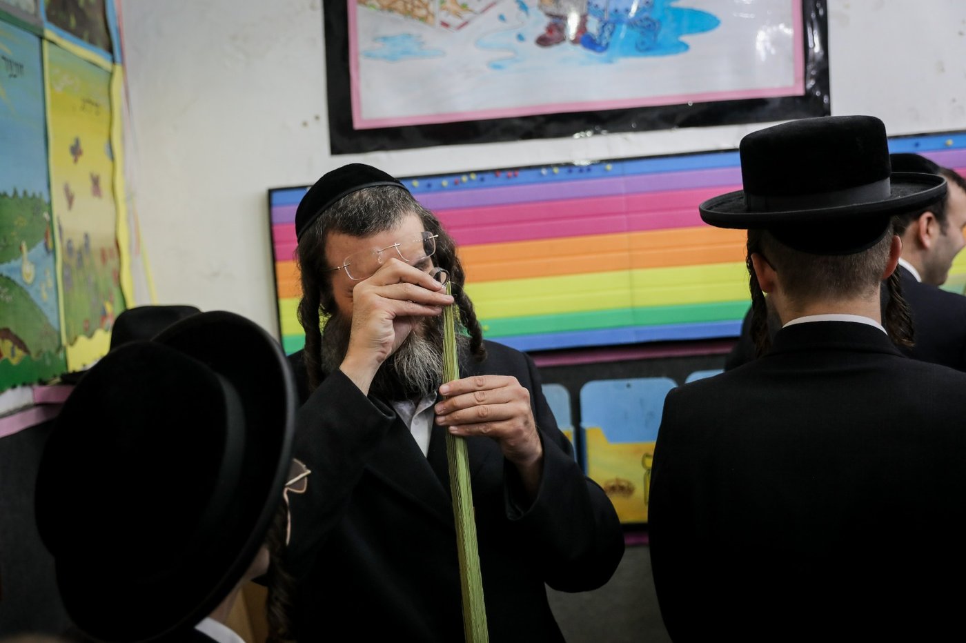 בגאולה ובמאה שערים: כך נראות ההכנות לחג הסוכות