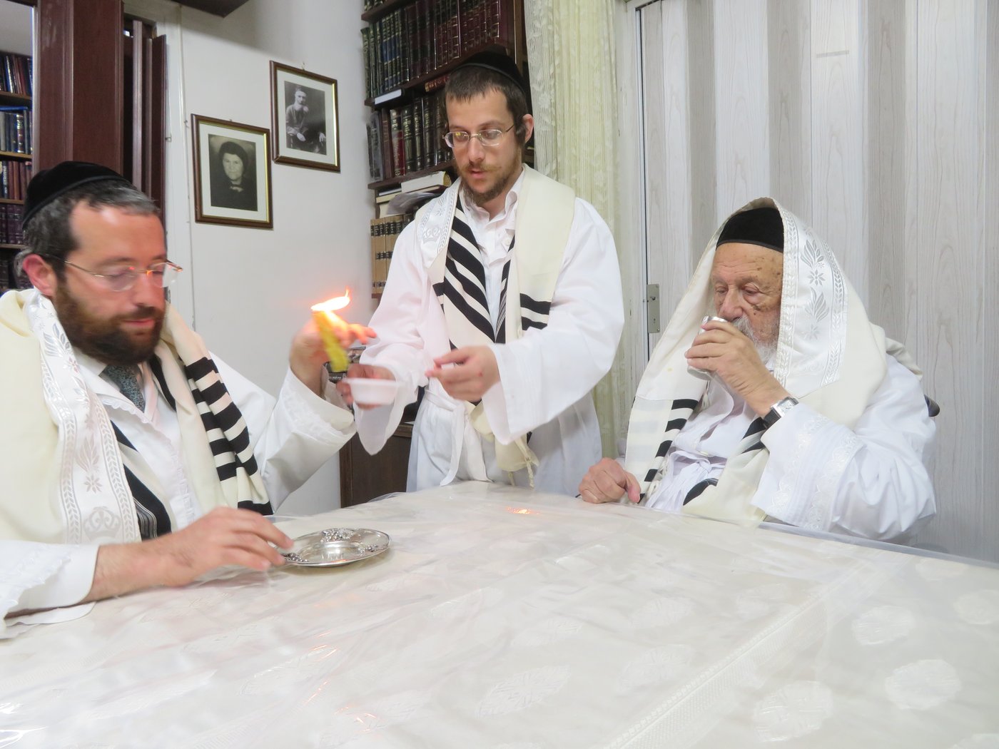 בגיל 99 - הגר"ג אדלשטיין צם כרגיל; הגרב"ד פרץ בבכי