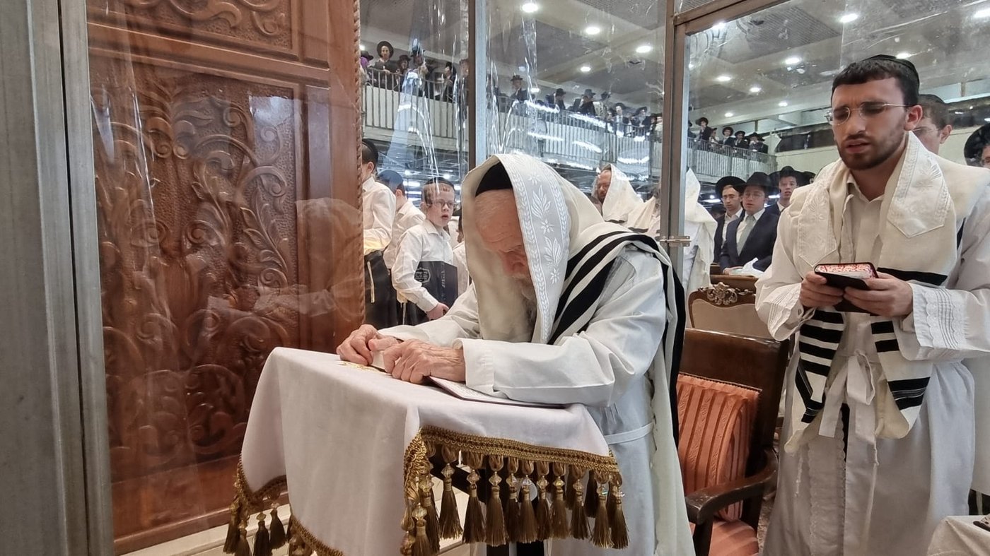 בגיל 99 - הגר"ג אדלשטיין צם כרגיל; הגרב"ד פרץ בבכי