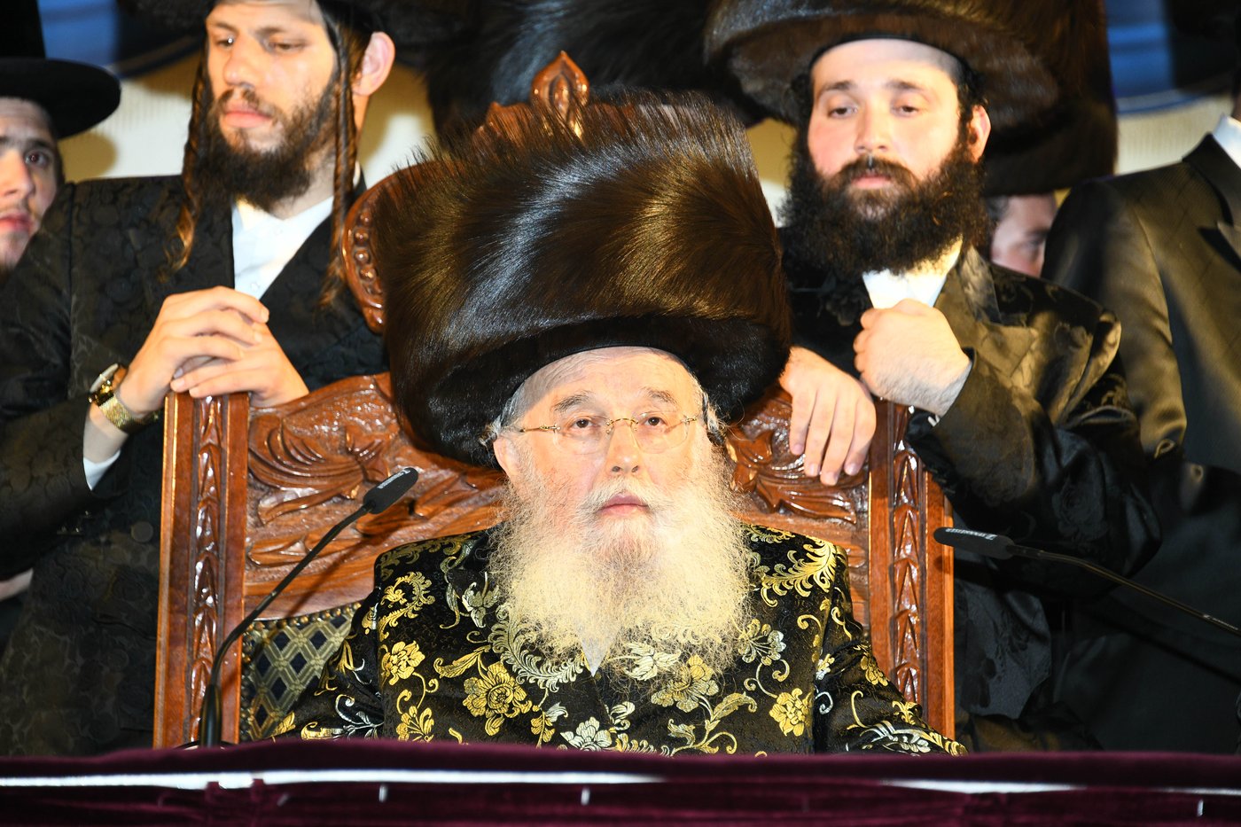רבבות בשמחת בית השואבה הגדולה בישראל בחצר הקודש מישקולץ בפתח תקוה