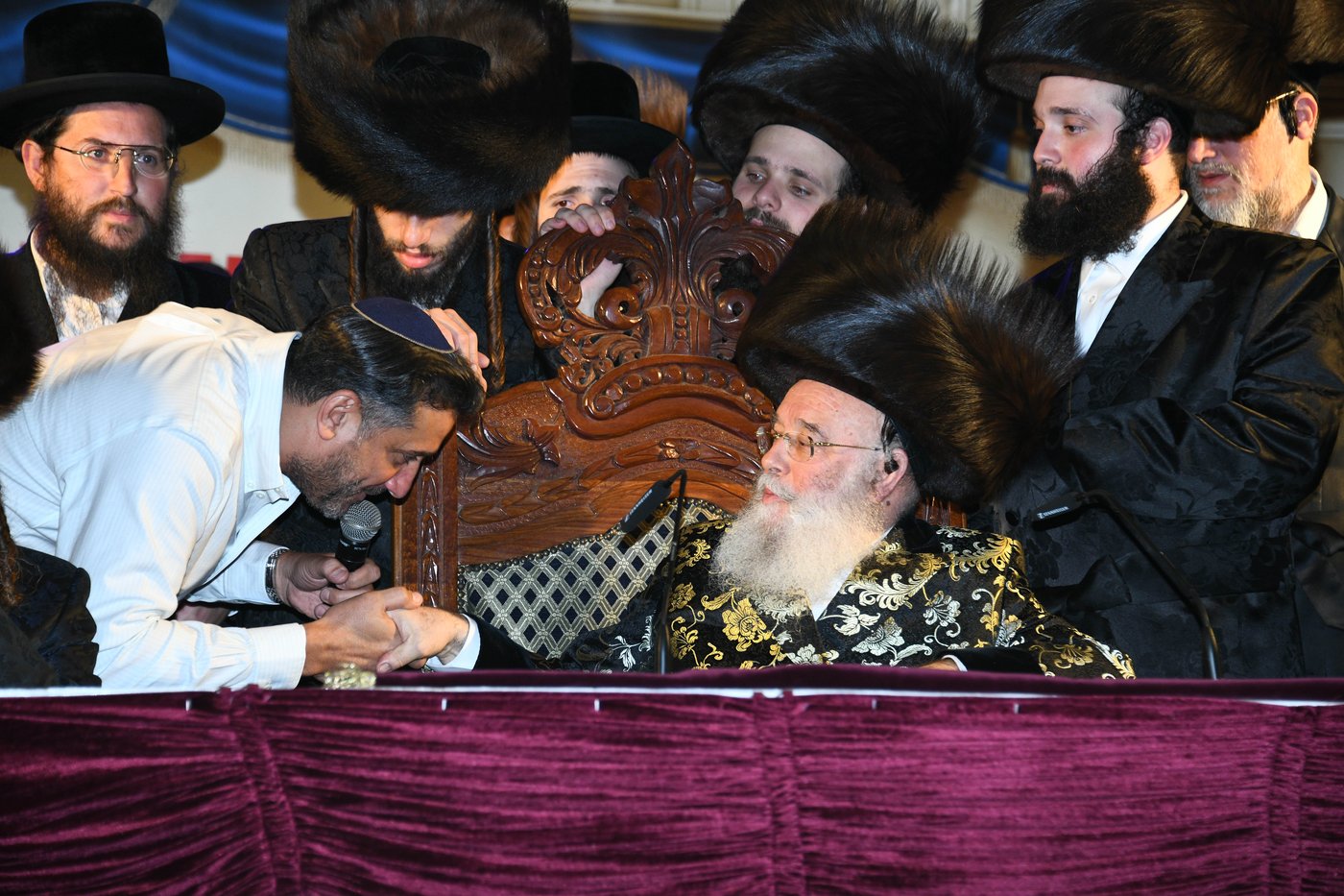 רבבות בשמחת בית השואבה הגדולה בישראל בחצר הקודש מישקולץ בפתח תקוה