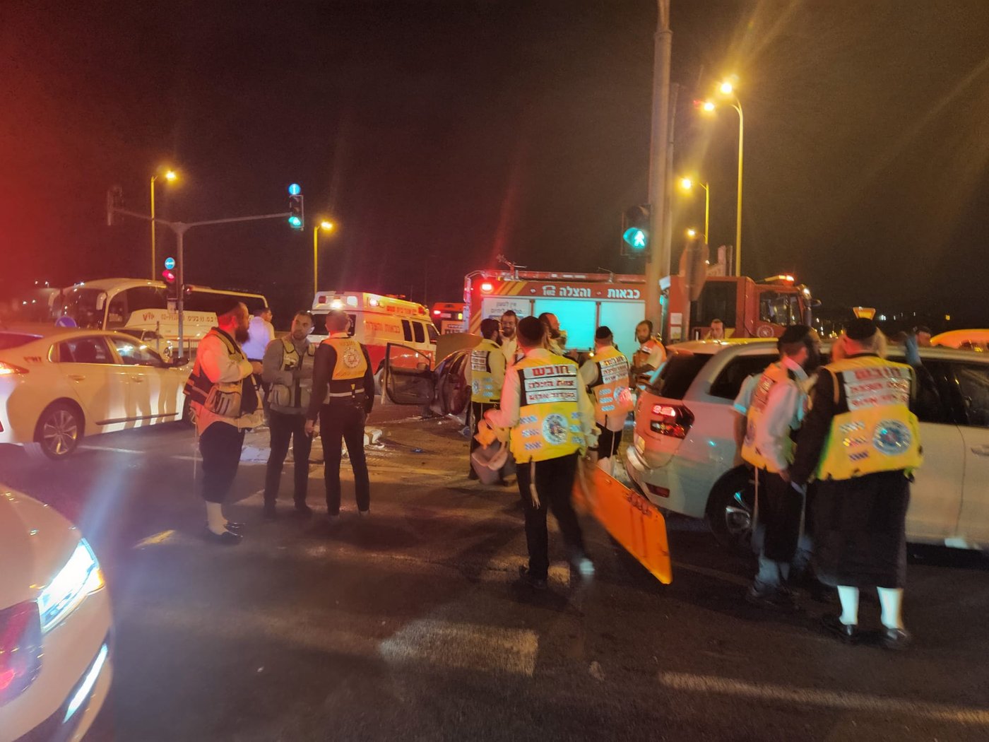 בת 20 נפצעה אנוש; החשד: אחד הרכבים לא ציית לאור אדום