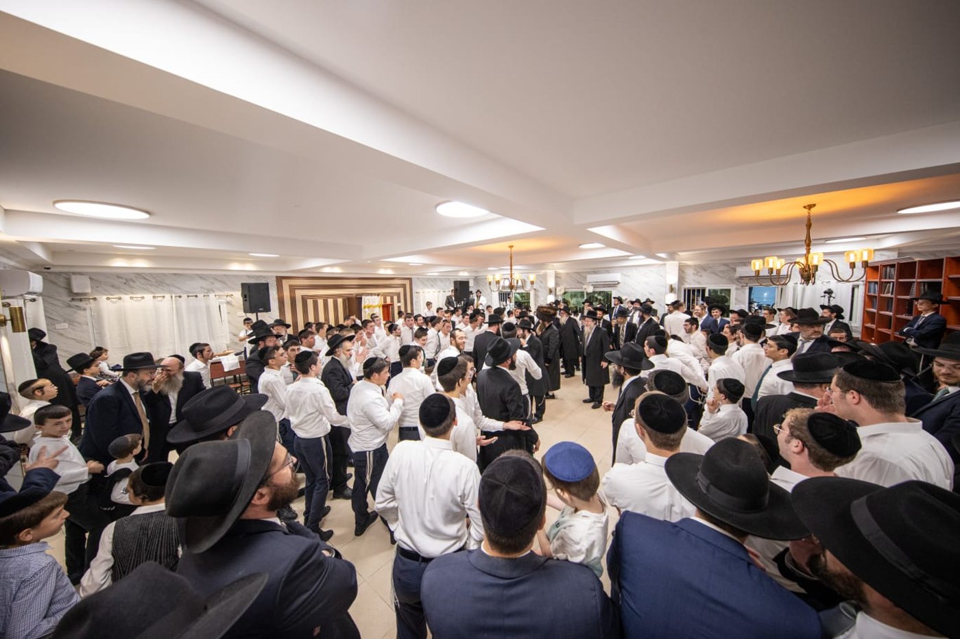 בגבעת זאב: הישיבה חגגה לראשונה שמחת בית השואבה