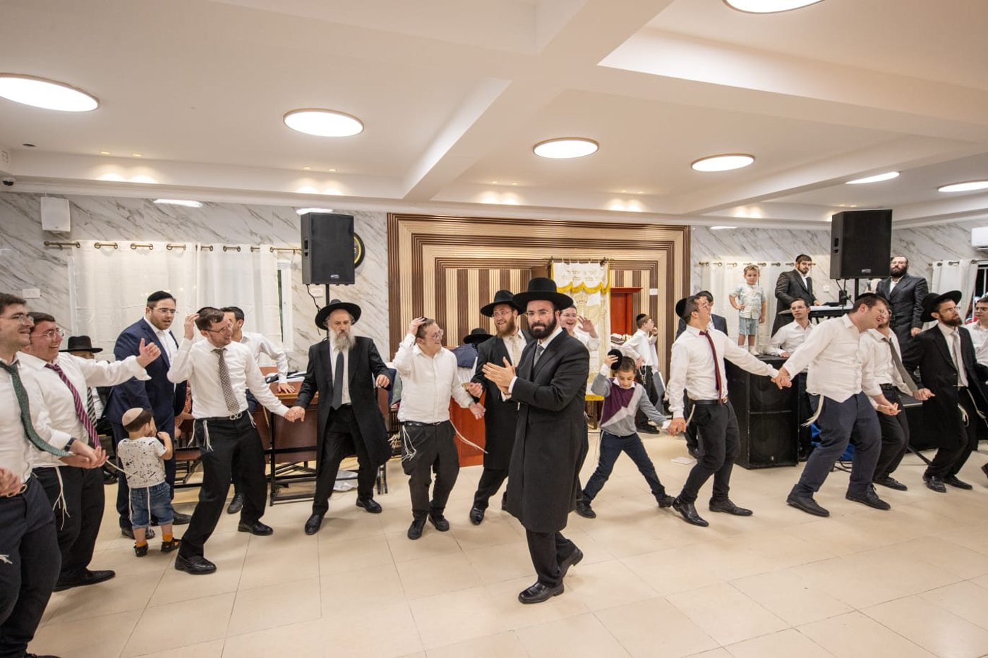 בגבעת זאב: הישיבה חגגה לראשונה שמחת בית השואבה