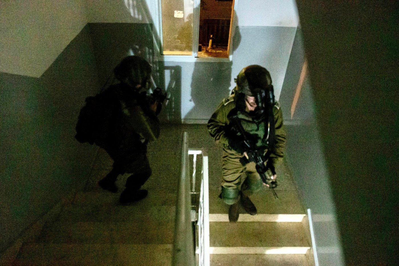 כוחות הביטחון עצרו 12 מבוקשים בחשד לפעילות טרור
