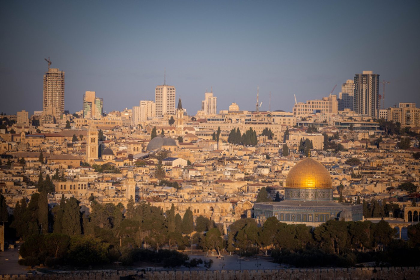 התחזית: התחממות; מחר - גשם וחשש לשיטפונות