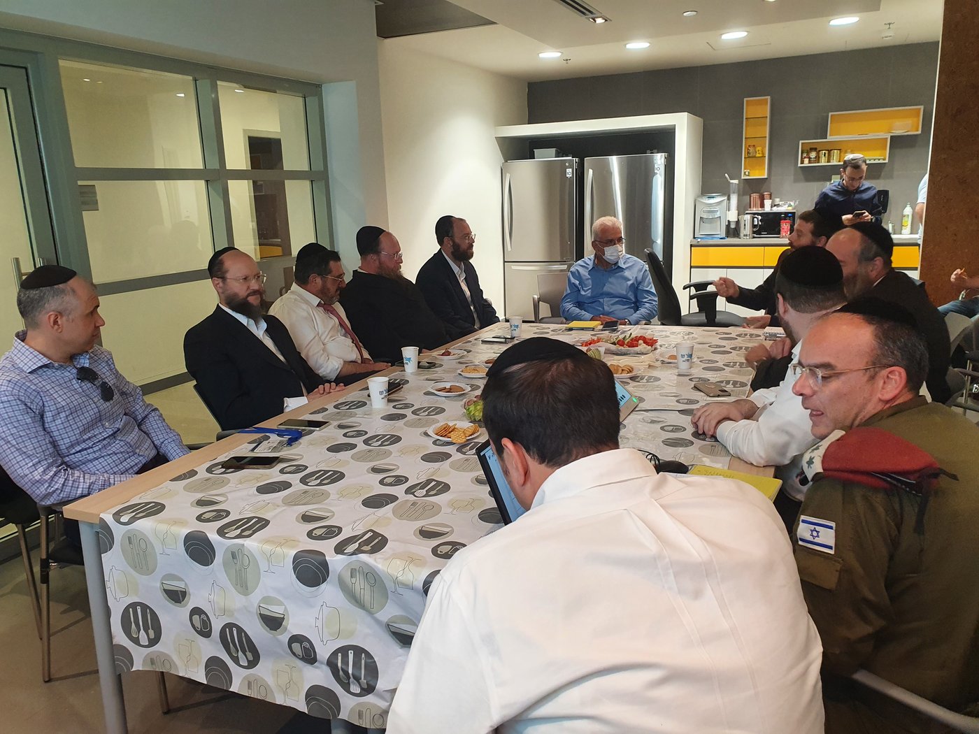 פרויקטור הקורונה: "האוכלוסייה הבוגרת חייבת להתחסן"
