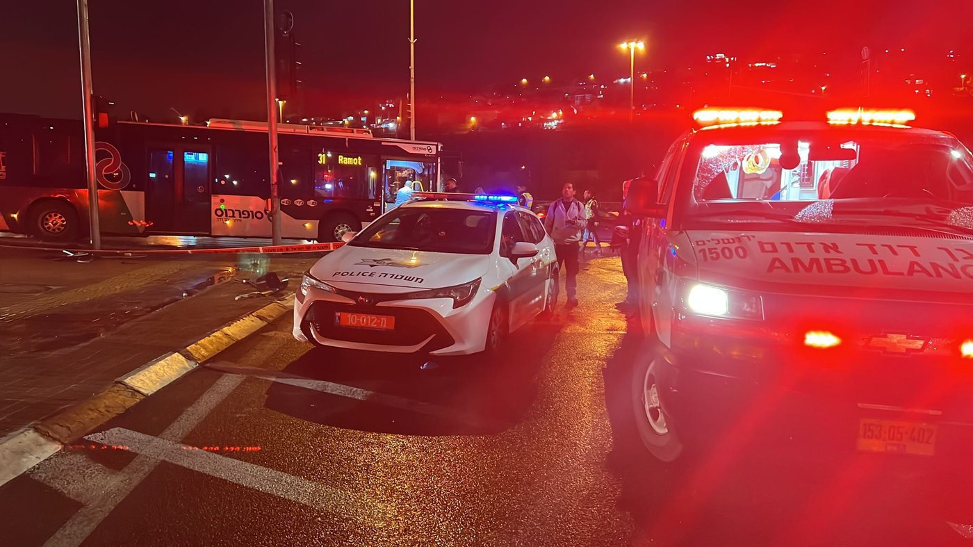 הולך רגל בן 50 נפצע קשה מאוטובוס; עד ראיה: "הנהג היה עצבני"