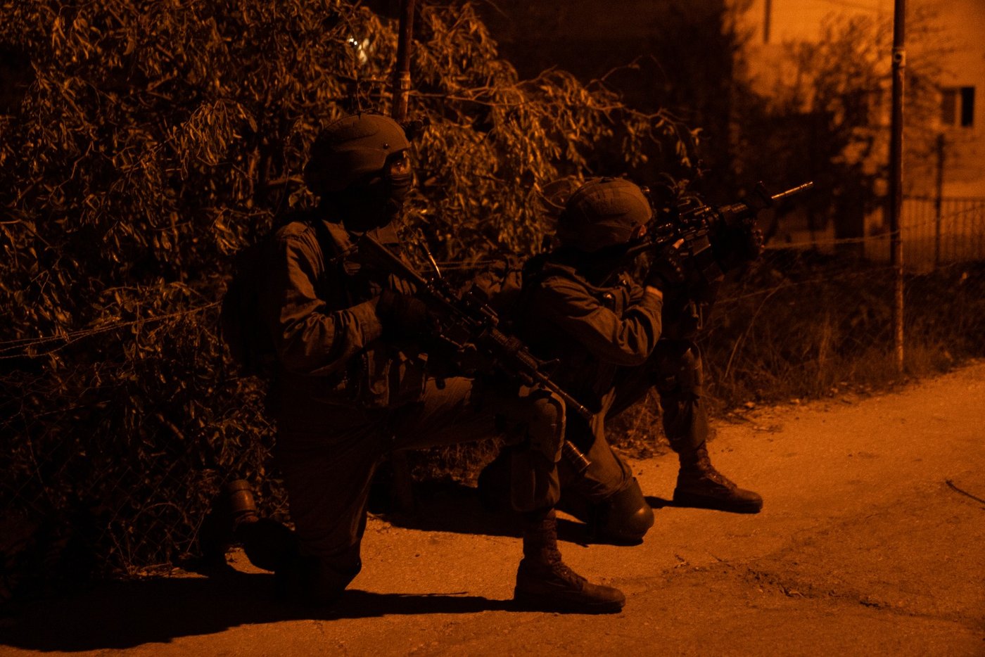 תיעוד לילי: לוחמי צה"ל ושב"כ במעצר מבוקשים ביו"ש