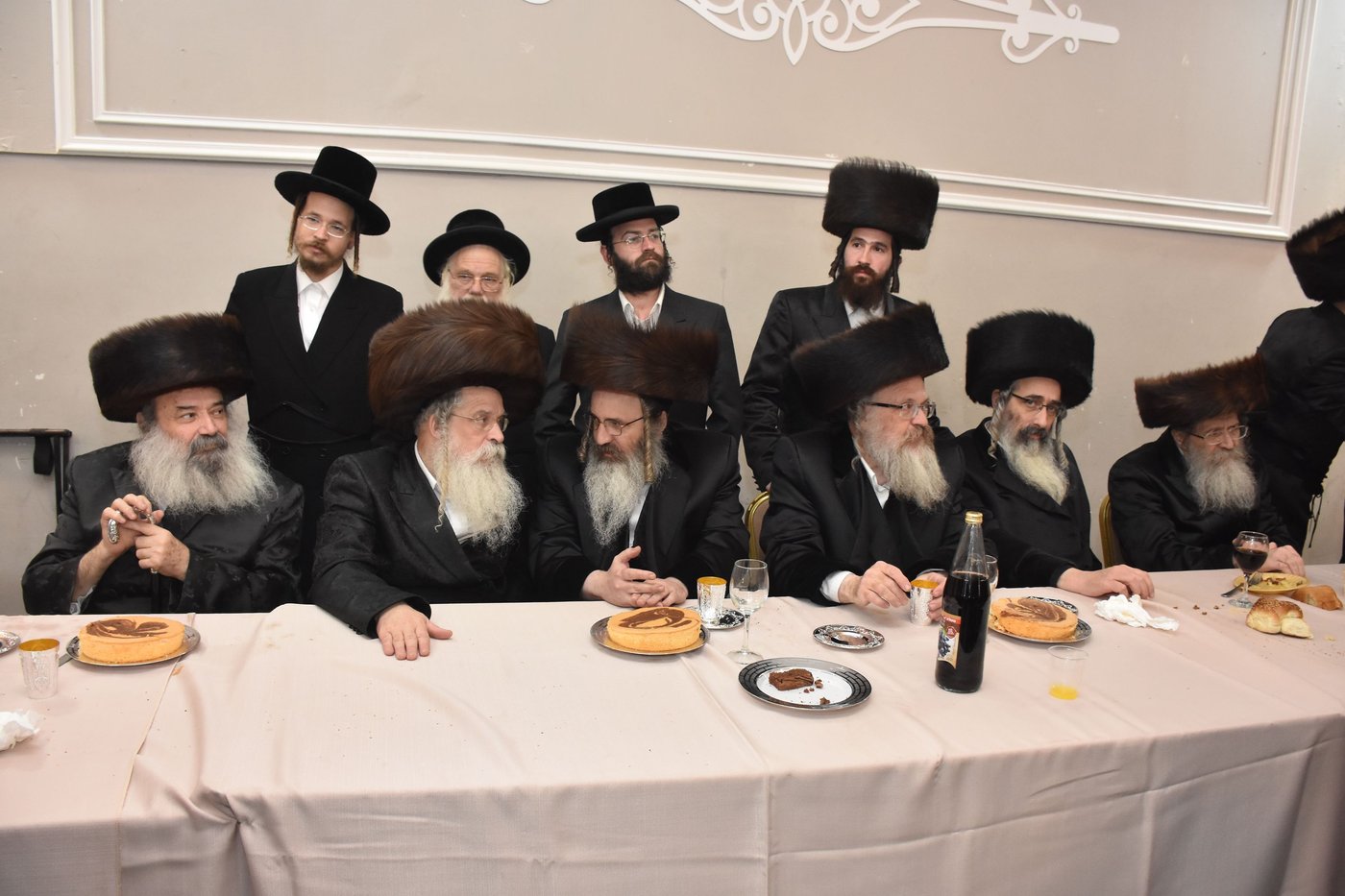 שמחת החתונה לבת האדמו"ר מנדבורנה אראד