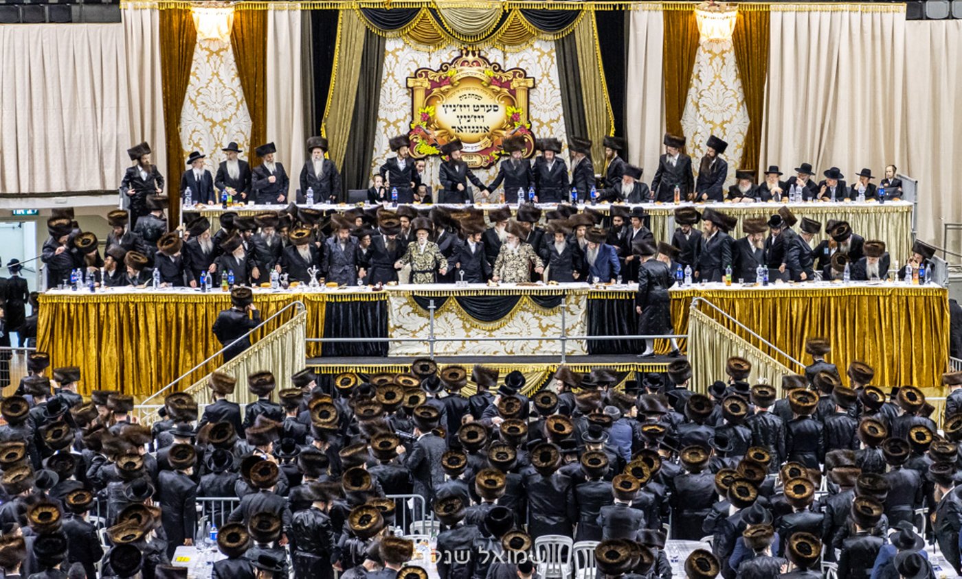 אלפים על הפארנצע'ס • שמחת חתונת סערט ויז'ניץ, ויז'ניץ ואונגוואר