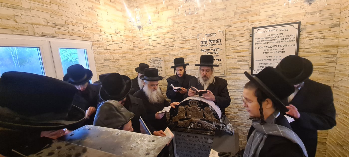בפולין: הילולת הרה"ק מרימנוב זיע"א • צפו בתיעוד