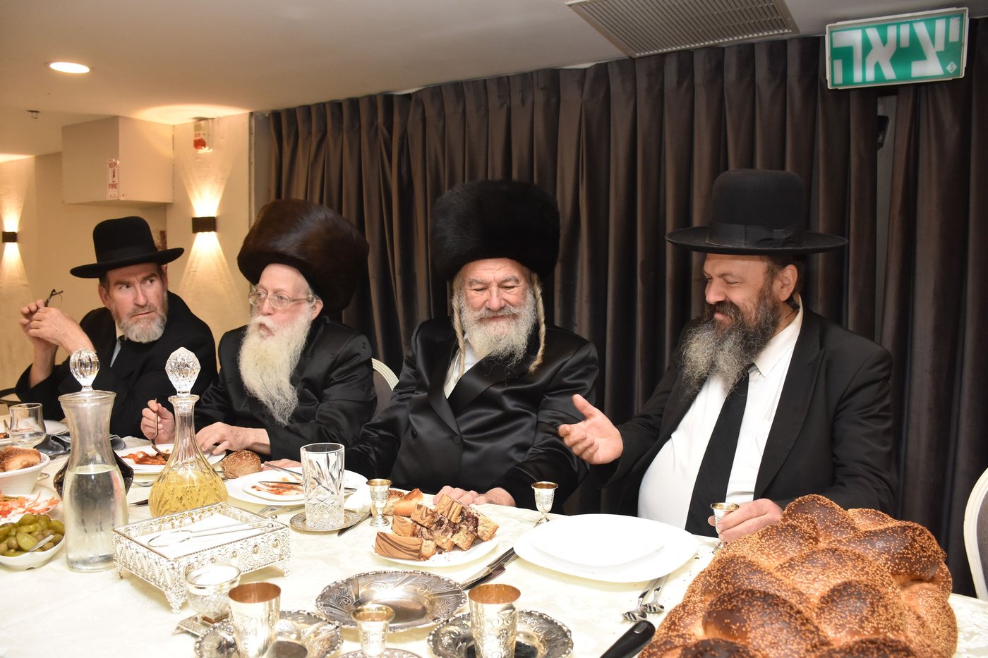 תיעוד משמחת החתונה לנכדת האדמו"ר מאשלג