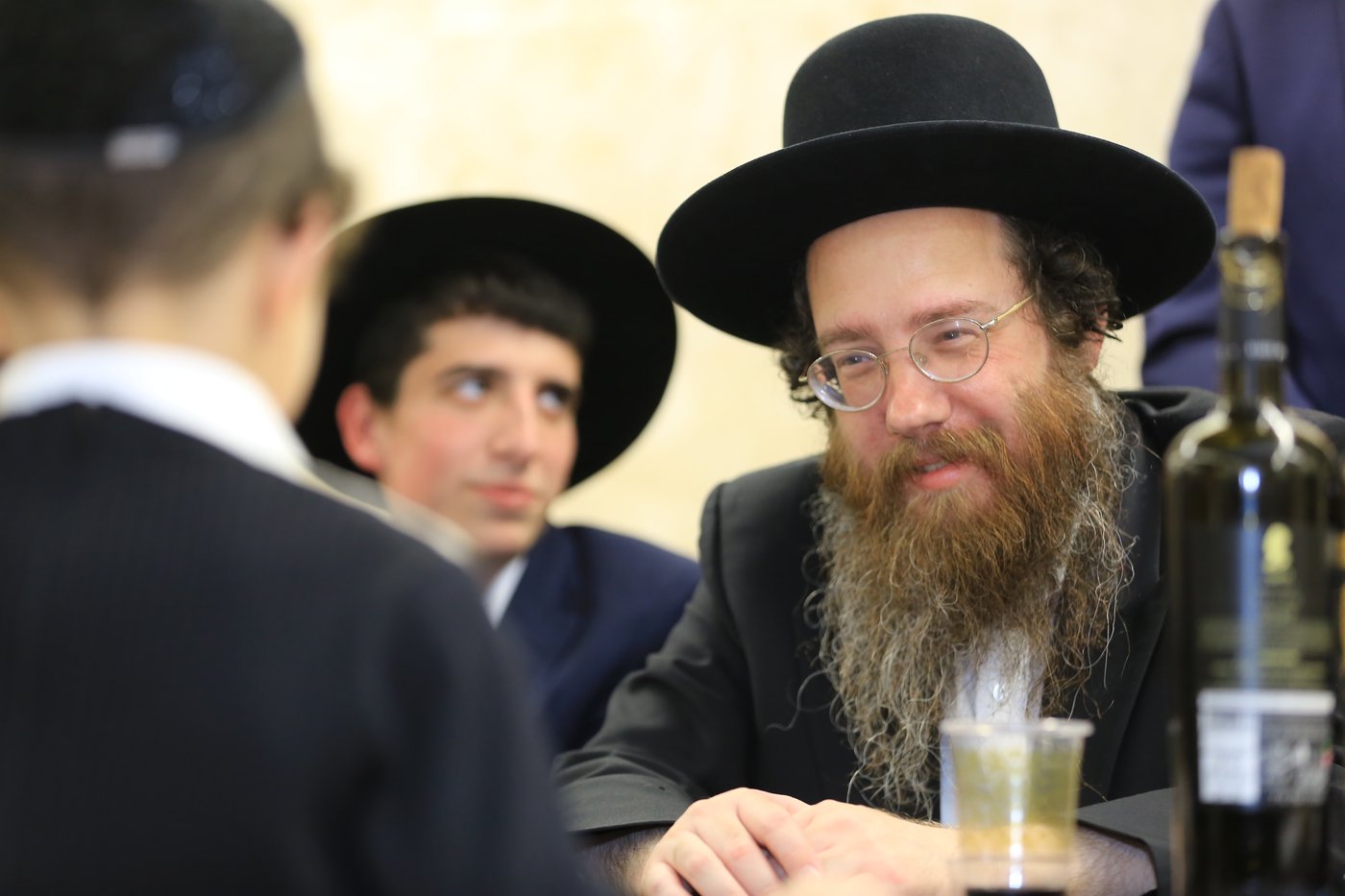 שמחת האירוסין לבנו הבכור של הפוסק רבי עמרם פריד | תיעוד