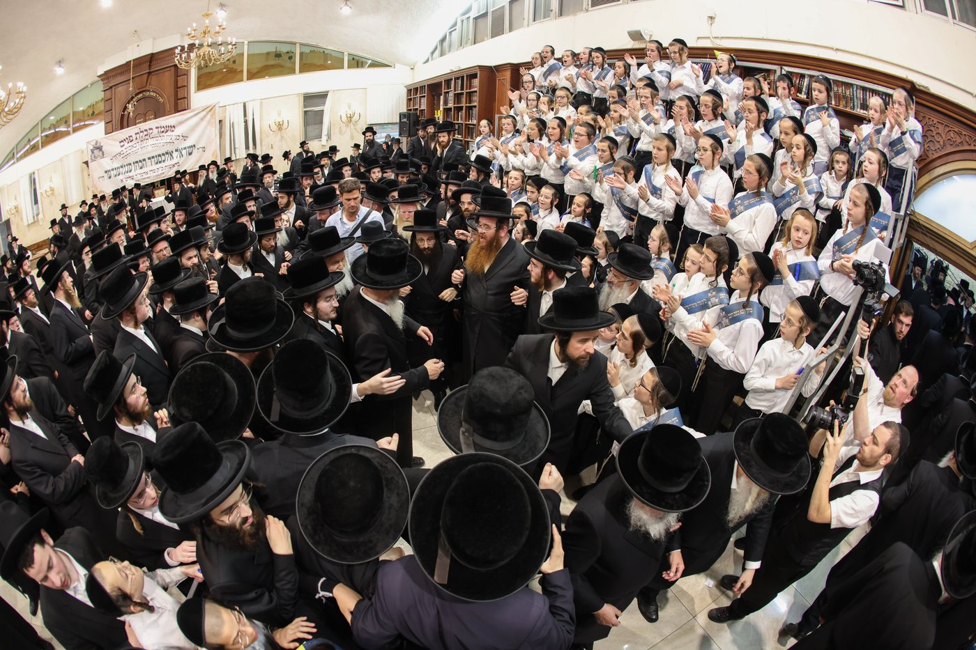 תיעוד מסכם של ביקור האדמו"ר מבאבוב בישראל