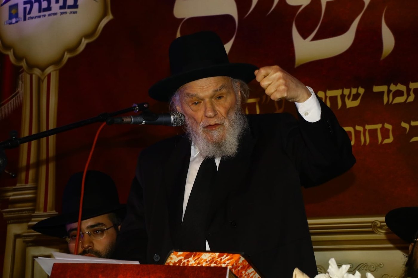 תיעוד: הבחורים סיימו ש"ס לעילוי נשמת בתו ראש הישיבה