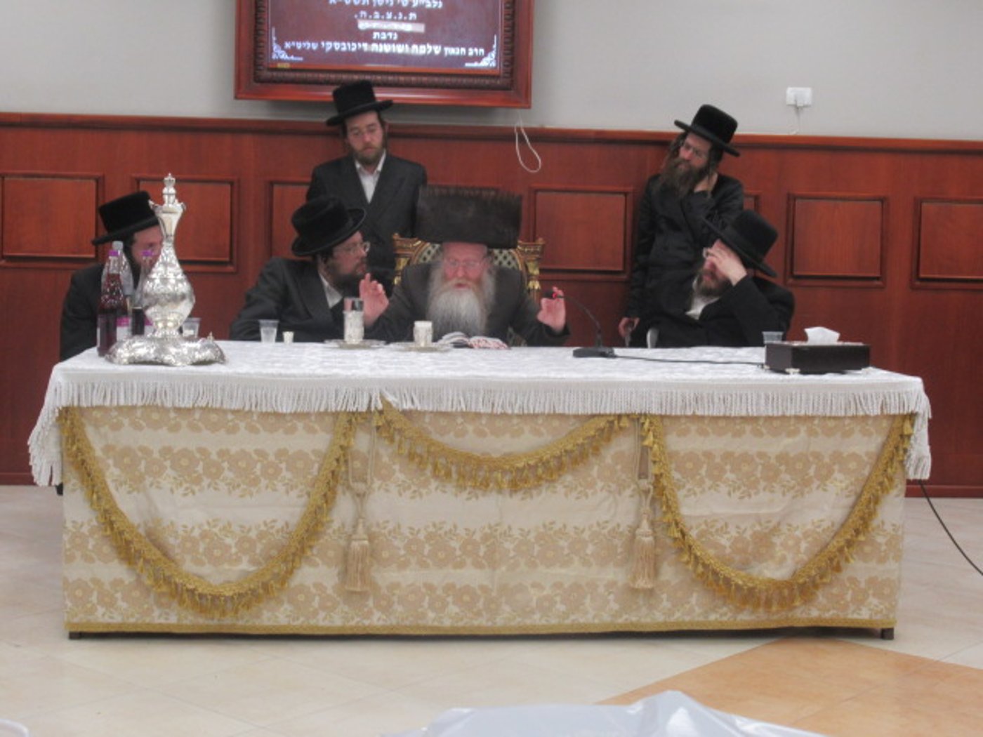 הדלקת נר חנוכה ויום ההצלה בקרעטשניף קרית גת