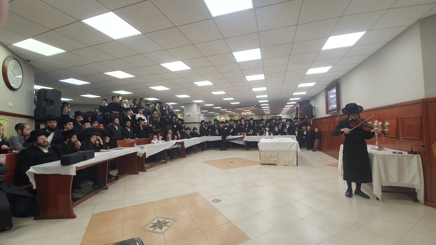 הדלקת נר חנוכה ויום ההצלה בקרעטשניף קרית גת