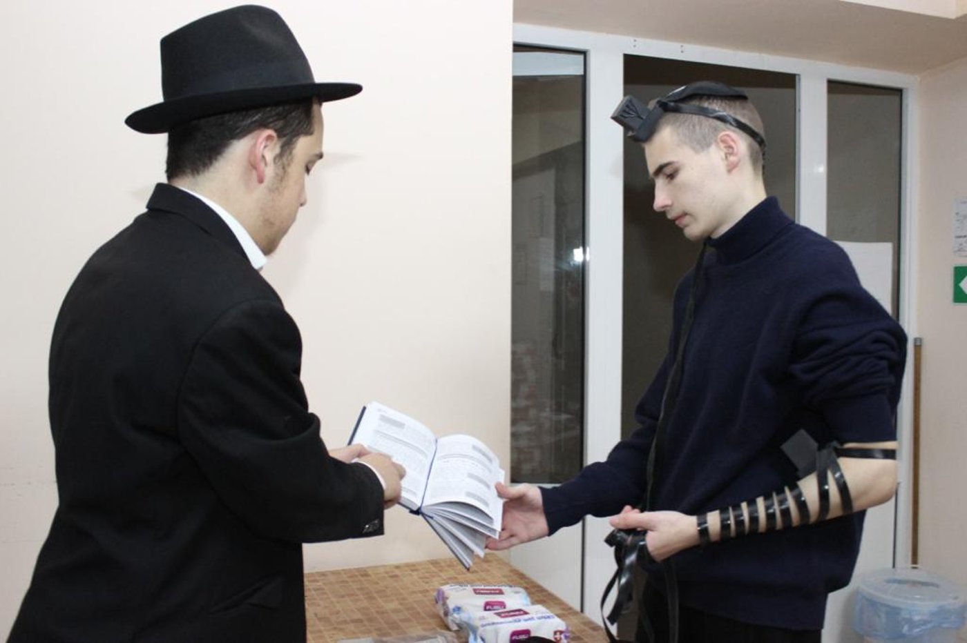 טנקים באוקראינה, לא מה שחשבתם: המבצע החב"די בלב המדינה הבוערת