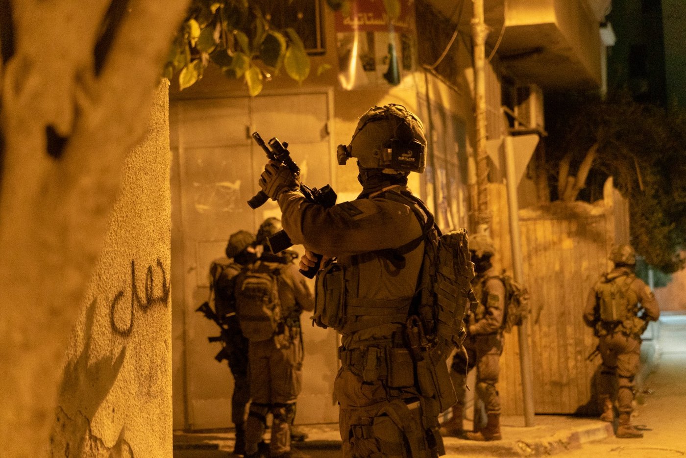 שמונה מבוקשים נעצרו הלילה; צה"ל מצמצם כוחות ביהודה ושומרון